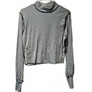 Forever 21 cropped long sleeve raw hem tee size 0X (fits like a medium)